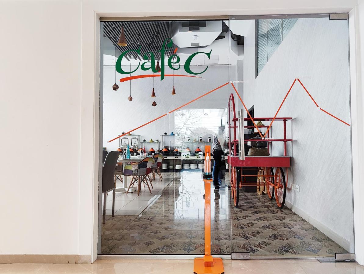 Hotel Zone Connect By The Park Coimbatore