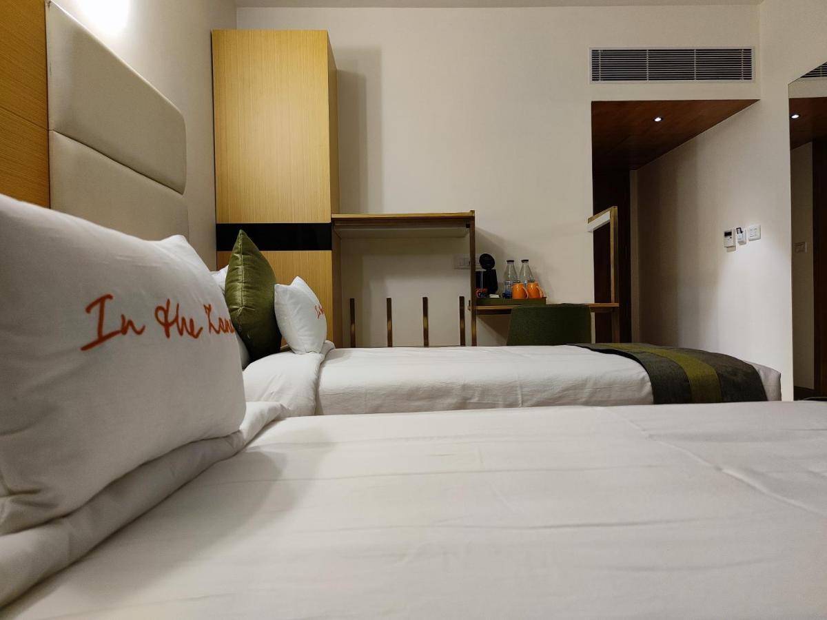 Zone Connect By The Park 4*