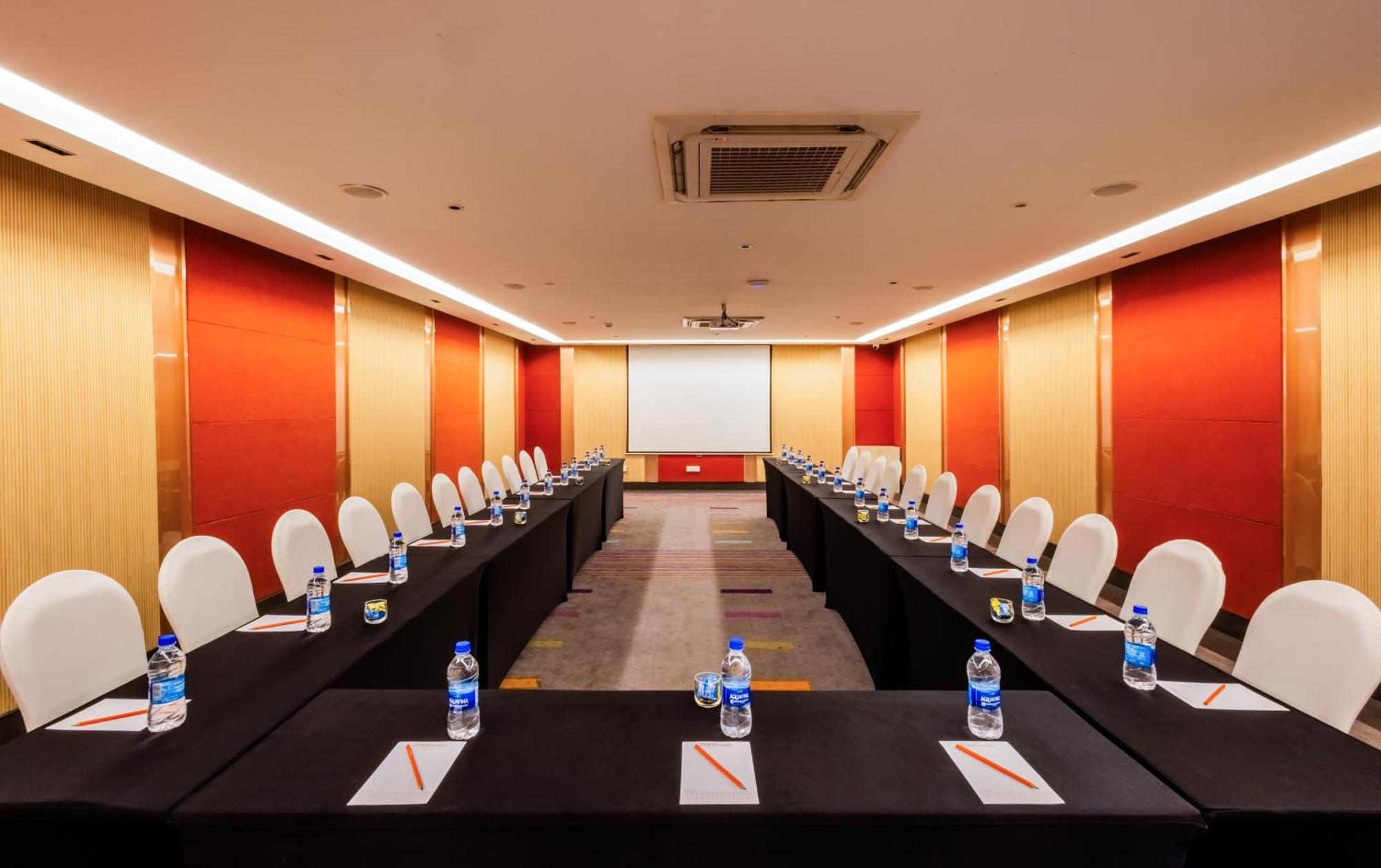 Zone Connect By The Park Hotel 4*