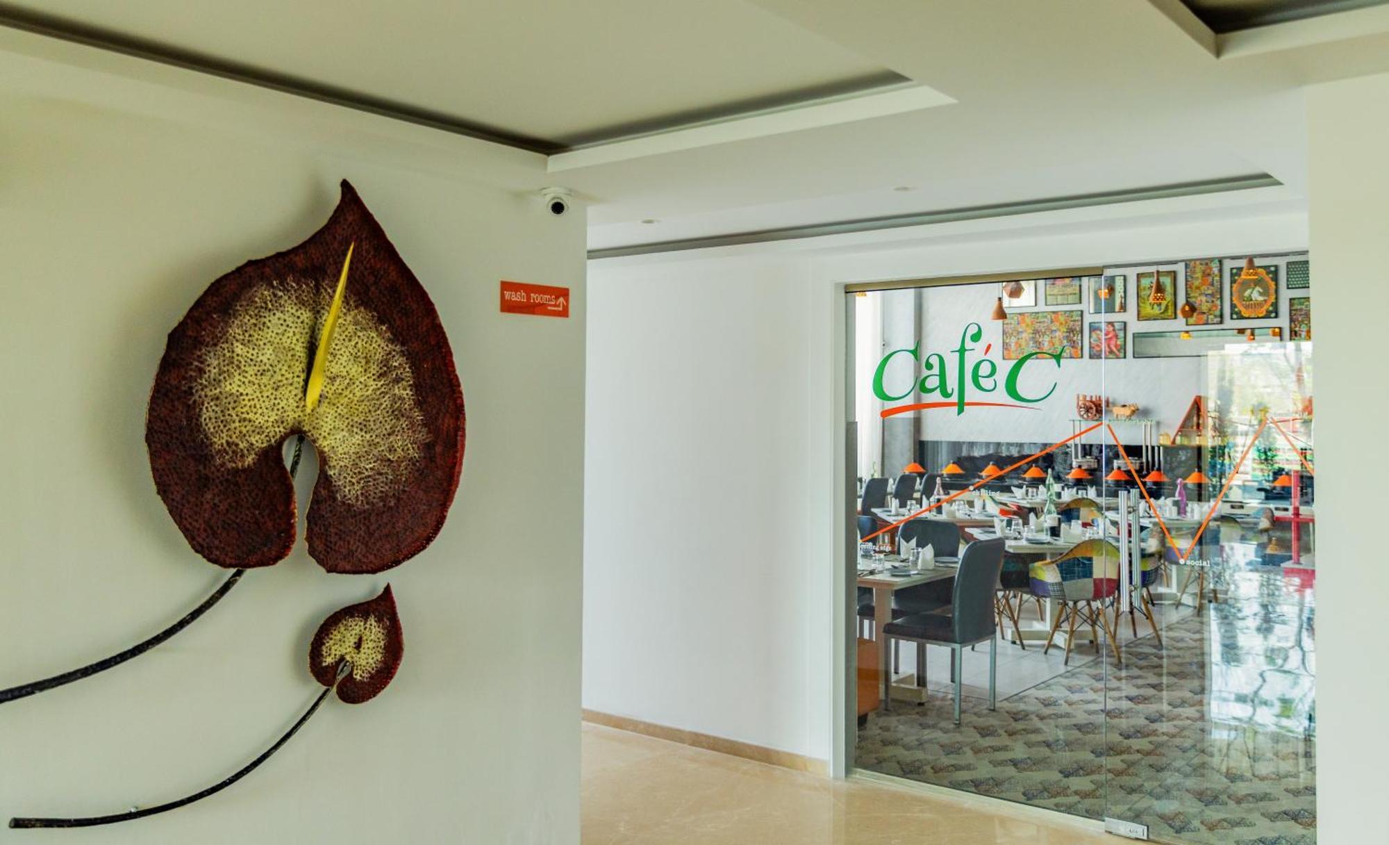 Zone Connect By The Park Hotel 4*