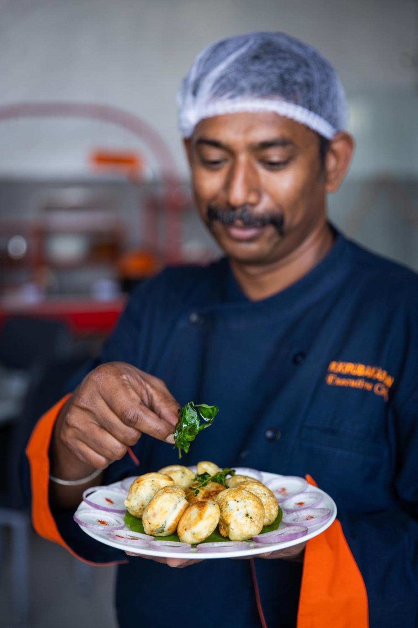 Hotel Zone Connect By The Park Coimbatore